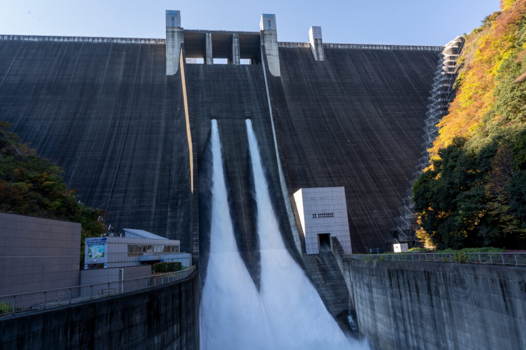 Sightseeing Water Release at Miyagase Dam